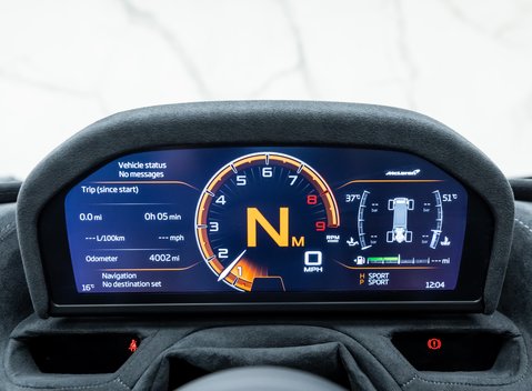 McLaren 765LT Spider 24