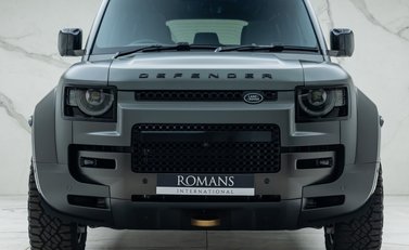 Land Rover Defender 110 OCTA EDITION ONE 7