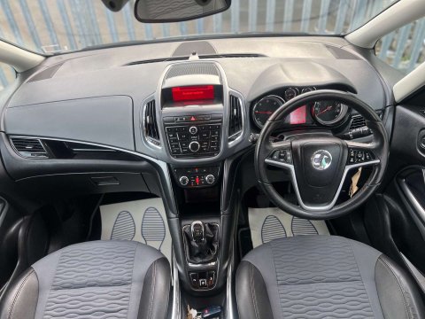 Vauxhall Zafira 2.0 Zafira Tourer SE CDTi 5dr 4