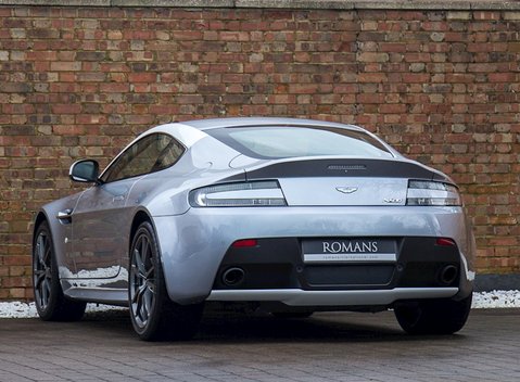 Aston Martin V8 Vantage N430 14