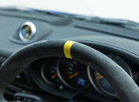 Porsche 911 GT3 RS (997.2) 11