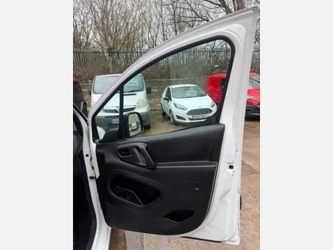 Peugeot Partner 1.6 BlueHDi 854 Professional Panel Van 5dr Diesel Manual L1 (112 g/km, 100 27