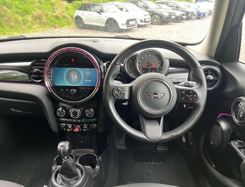 Mini Hatch 1.5 Cooper Classic 5dr 21
