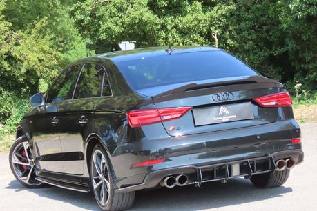 Audi A3 1.5 TFSI CoD 35 Black Edition Saloon 4dr Petrol Manual Euro 6 (s/s) (150 ps 6