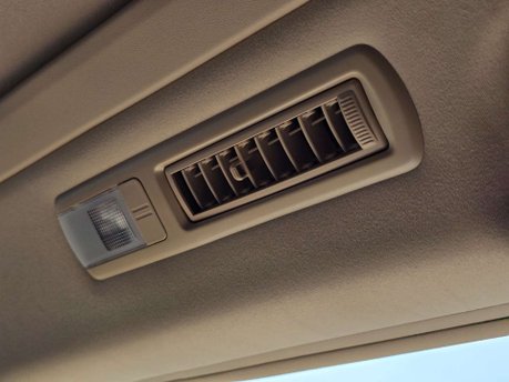 Toyota Alphard Auto+Hybrid+7Seats+Clean 52