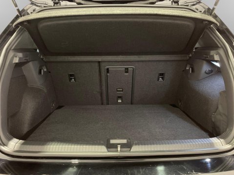Volkswagen Golf 2.0 TDI GTD Hatchback 5dr Diesel DSG Euro 6 (s/s) (200 ps) 21