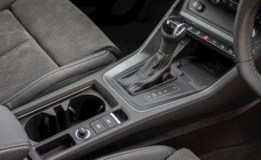 Audi Q3 TFSI 40 Quattro S Line Vorsprung 22