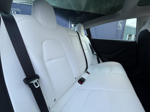 Tesla Model 3 (Dual Motor) Performance Saloon 4dr Electric Auto 4WDE (Performance Upgrade 26