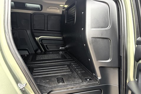Land Rover Defender 110 D250 Hard Top SE MHEV - No VAT 17