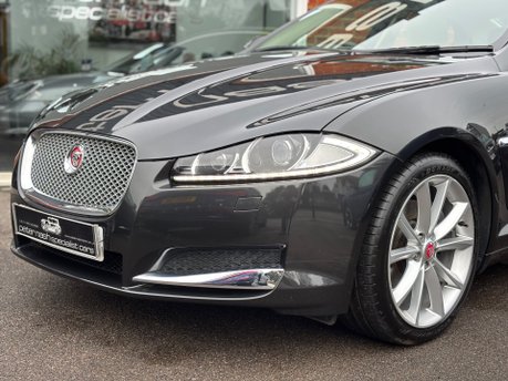 Jaguar XF 3.0d V6 Premium Luxury Saloon 4dr Diesel Auto Euro 5 (s/s) (240 ps) 28