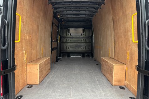 Volkswagen Crafter CR35 177 ps Tdi Trendline 4Motion DSG Panel Van - Diff Lock 13