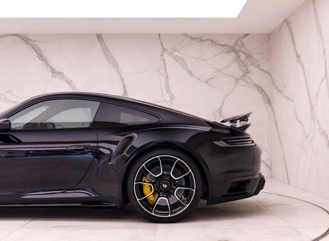 Porsche 911 Turbo S (992) 26