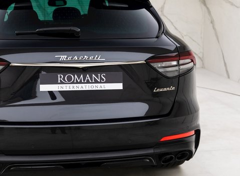 Maserati Levante GranSport Sportivo X Special Edition 23