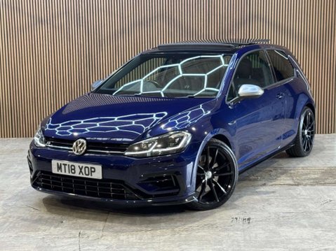 Volkswagen Golf 2.0 Golf R TSi Semi-Auto 4WD 3dr 4