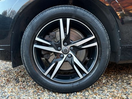 Volvo XC60 2.0 T5 R-Design Auto AWD Euro 6 (s/s) 5dr 41