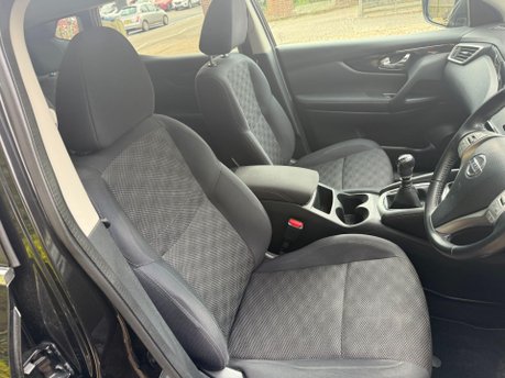 Nissan Qashqai 1.2 DIG-T N-Connecta 2WD Euro 6 (s/s) 5dr 18