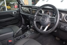 Jeep Wrangler Sahara Multijet II 10