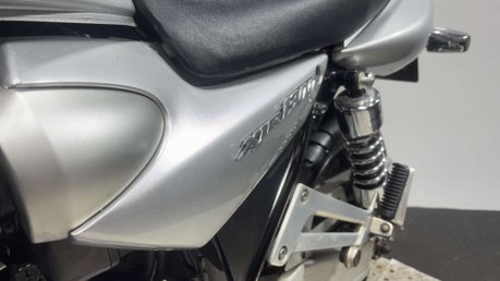 Yamaha XJR1300 2001 37K 1 OWNER NEW MOT SERVICED MUSCLE BIKE 1300CC 35