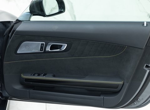 Mercedes-Benz AMG GT R PREMIUM 18