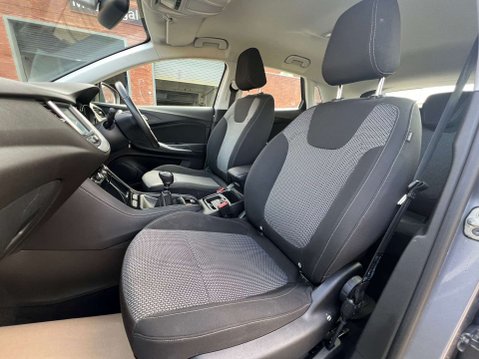 Vauxhall Grandland X 1.6 Grandland X SE TD S/S 5dr *NATIONAL DELIVERY* 29