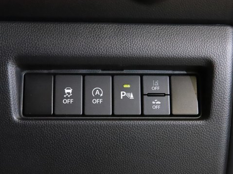 Suzuki Swift 1.2 Dualjet 83 12V Hybrid SZ5 5dr Auto 30