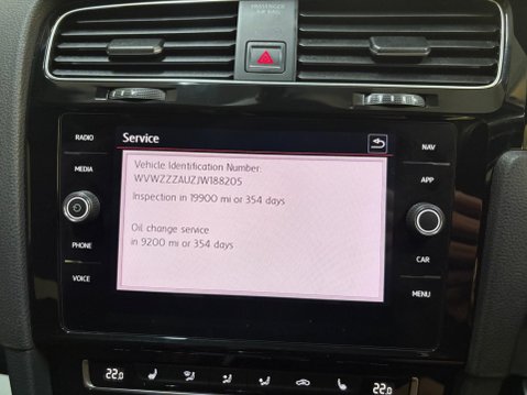 Volkswagen Golf 2.0 TSI GTI DSG Euro 6 (s/s) 3dr 40