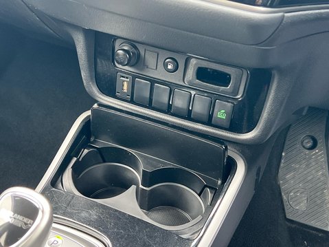 Mitsubishi Outlander PHEV DESIGN 22