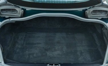 Aston Martin DBS Superleggera 40