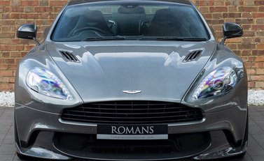 Aston Martin Vanquish S 4