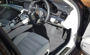 Porsche Panamera Turbo S E-Hybrid 29