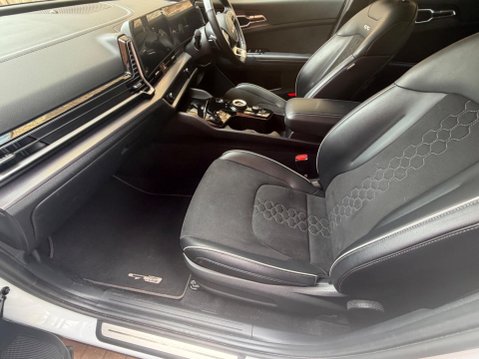 Kia Sportage 1.6 T-GDi MHEV GT-Line DCT Euro 6 (s/s) 5dr 30