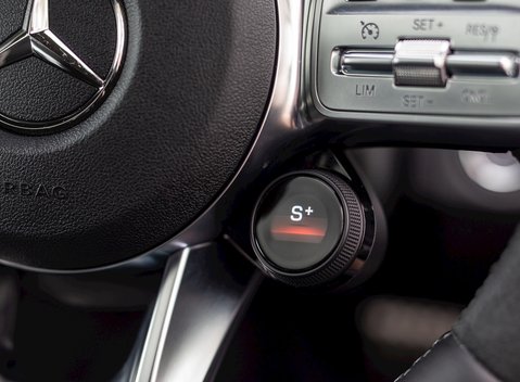 Mercedes-Benz C Class C63 S Coupe 21