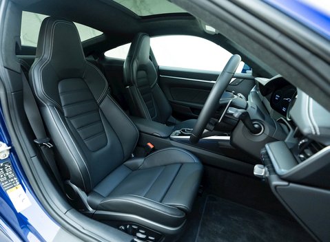 Porsche 911 (992) Turbo S 10