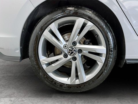 Volkswagen Golf 1.5 TSI R-Line Hatchback 5dr Petrol Manual Euro 6 (s/s) (150 ps) 10