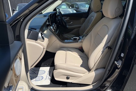 Mercedes-Benz GLC GLC 250 4MATIC SPORT PREMIUM PLUS - RARE BUILD - PAN ROOF - 360 CAMERA 21