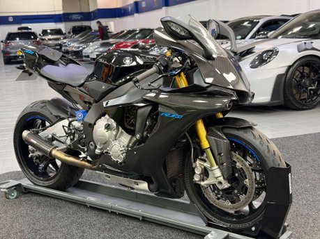 Yamaha R1M 1000 Super Sports Petrol Manual (200 ps) 
