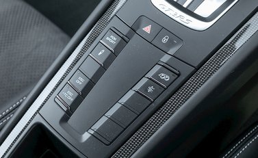 Porsche 911 GT3 RS (991.2) 17