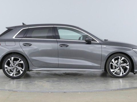 Audi A3 SPORTBACK TFSI S LINE MHEV 4