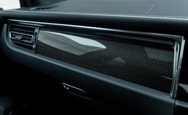 Porsche Macan GTS 22