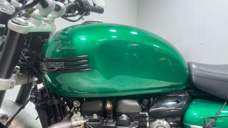Triumph Speed Twin 2021 11K 1 OFF CUSTOM OUTSTANDING CONDITION MODERN RETRO 42