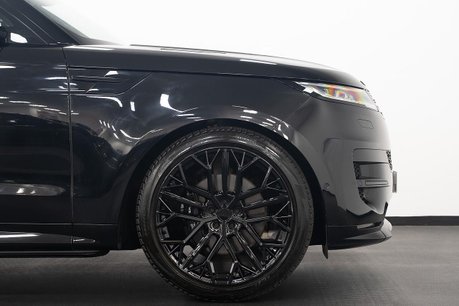 Land Rover Range Rover Sport 3.0 P400 MHEV Dynamic SE SUV 5dr Petrol Auto 4WD Euro 6 (s/s) (400 ps) 32