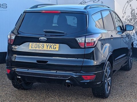 Ford Kuga ST-LINE TDCI 9