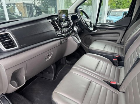 Ford Transit Custom 320 LIMITED DCIV ECOBLUE 25
