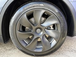 Tesla Model Y SUV 5dr Electric Auto RWD (346 ps) 15