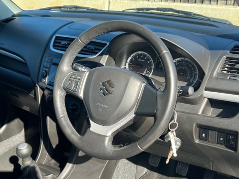 Suzuki Swift SZ3 37
