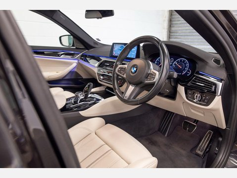 BMW 5 Series 3.0 540i GPF M Sport Auto xDrive Euro 6 (s/s) 4dr 13