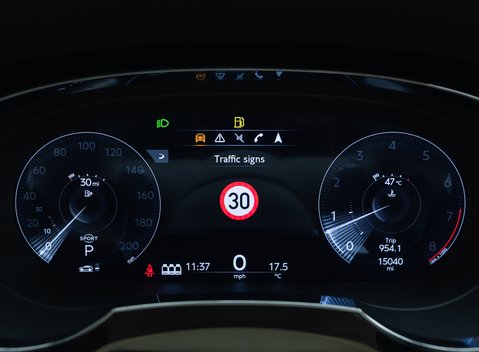 Bentley Bentayga V8 AZURE 25