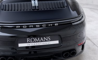 Porsche 911 Targa 4S (992) 27