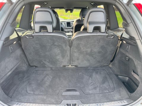 Volvo XC90 2.0 D5 PowerPulse R-Design Auto 4WD Euro 6 (s/s) 5dr 60