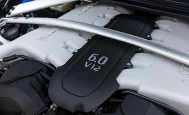 Aston Martin V12 Vantage S 51